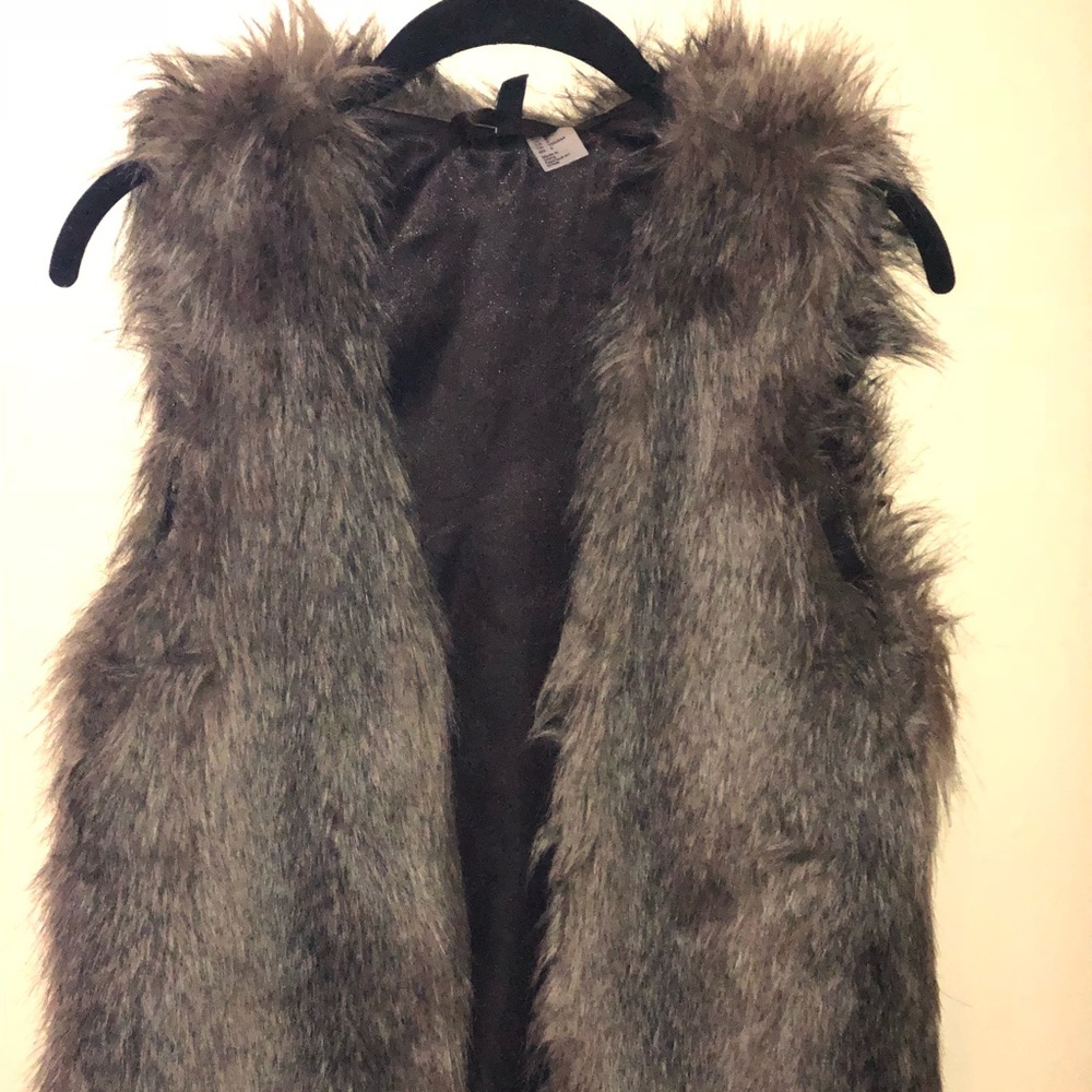 Fur vest